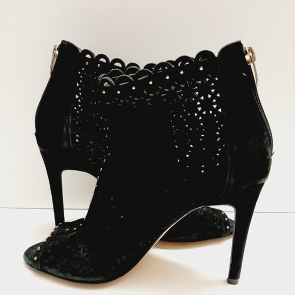 MARC FISHER Peep-Toe Stiletto Heel Ankle Bootie Perforated Black Suede Sz 8.5 M - Picture 14 of 16